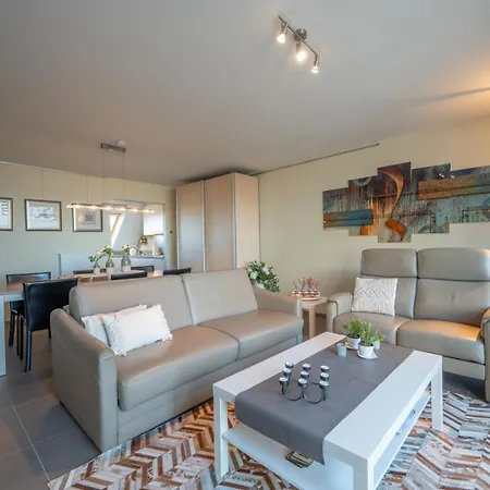 Bright Seaview With Terrace In Appartamento